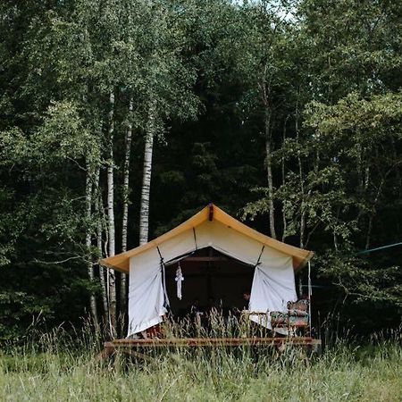 Glempings Klaukas Hotell Sigulda Exteriör bild